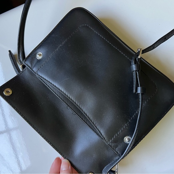 Delaroq Triplo Shoulder Bag - Picture 8 of 13
